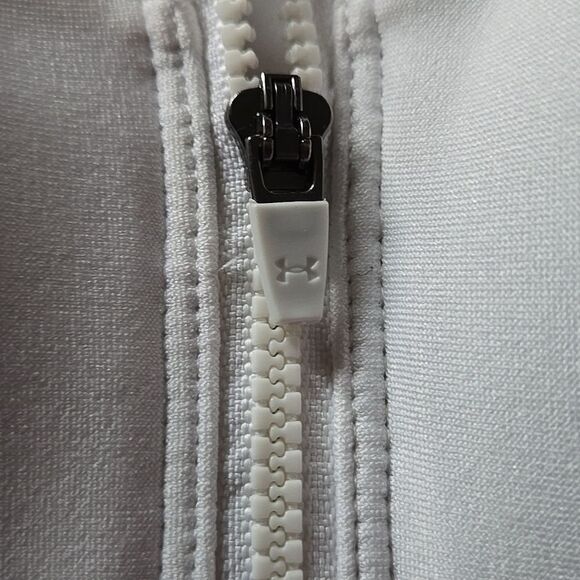 Under Armour UA Sports Bra White Gray Size 34A 34a Small Zip Front Logo Gym Yoga - Picture 8 of 16